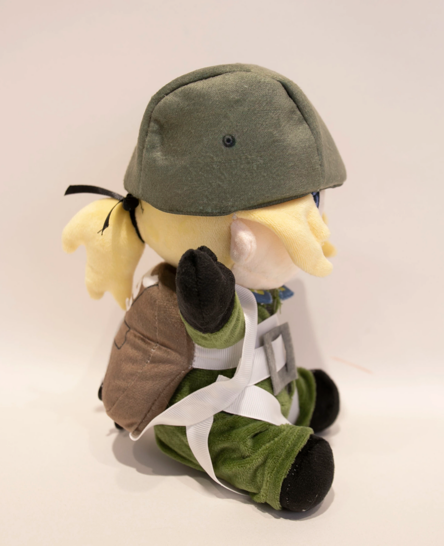 [PRE-ORDER] NoiR Series 029 Komet Chan Plushie